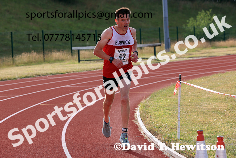 The 2025 Sunderland 5k Womens and Mens Vet. Over-50s, Silksworth, Sunderland. Photo: David T. Hewitson/Sports for All Pics